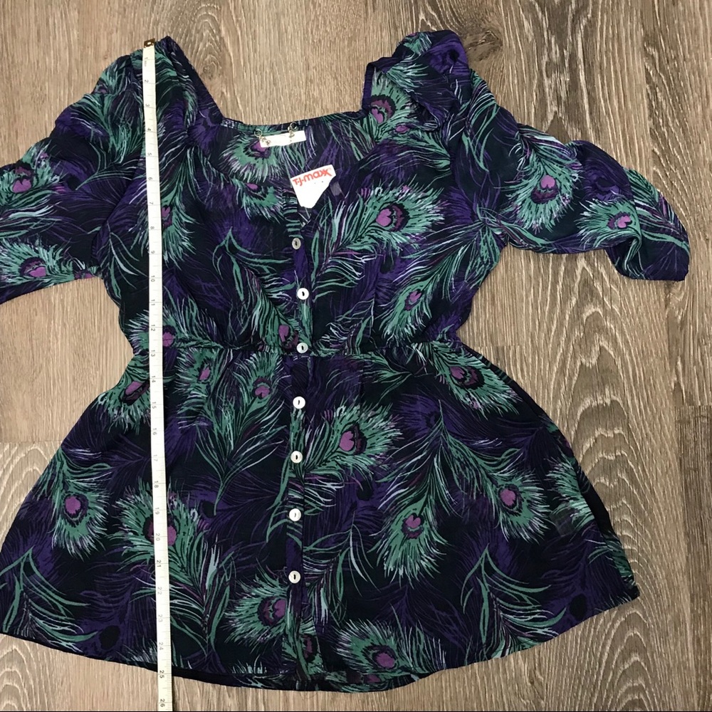 Ali & Kris Sheer Floral Button Up Top View 6